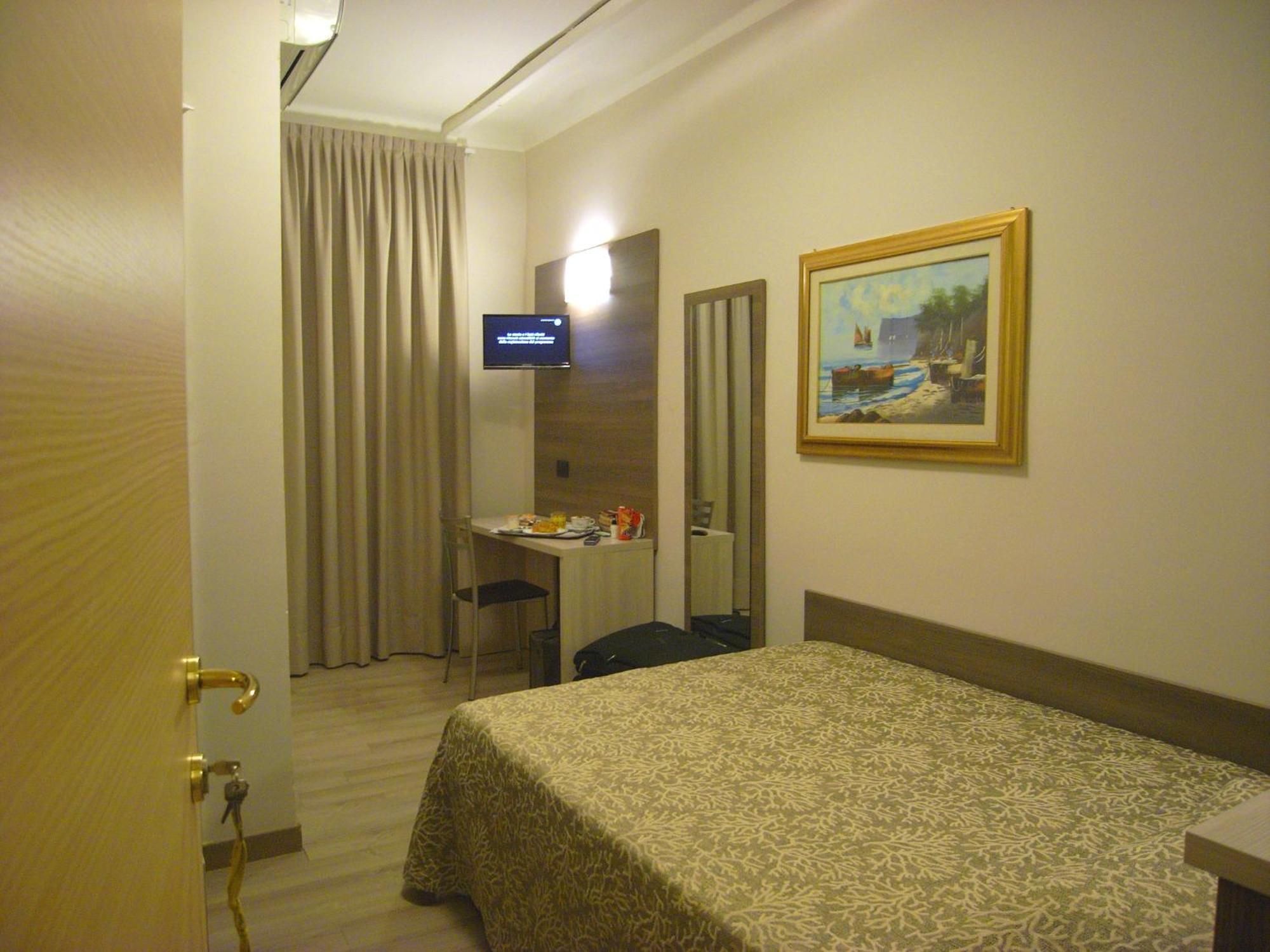 Hotel Siena Milaan Kamer foto